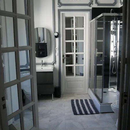 Individuelle Refais A Neuf,ds Maison De Maitre,6 Couchages Dont Un Lit Kingsize,cuisine Avec Lave Vaisselle,rue Privative Pour Se Garer, Accessibilite Au Jardin Apartman Le Havre